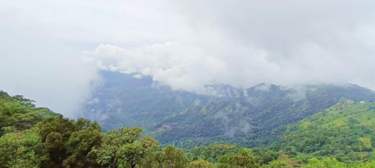 Hotel Eagleredcasino Vagamon Esterno foto